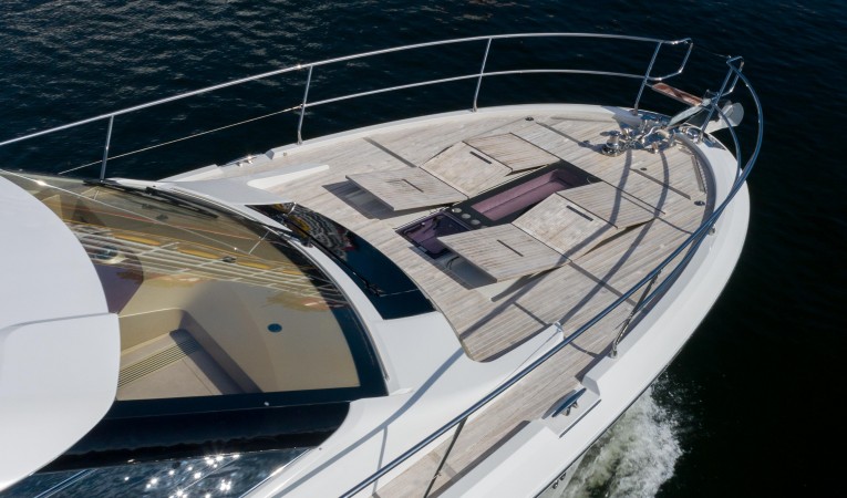 60 Beneteau 