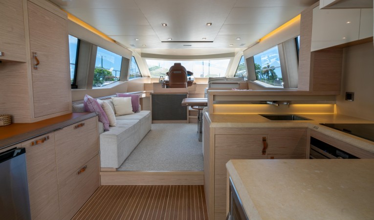 60 Beneteau 