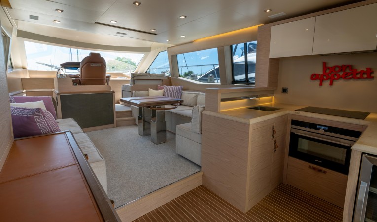 60 Beneteau 