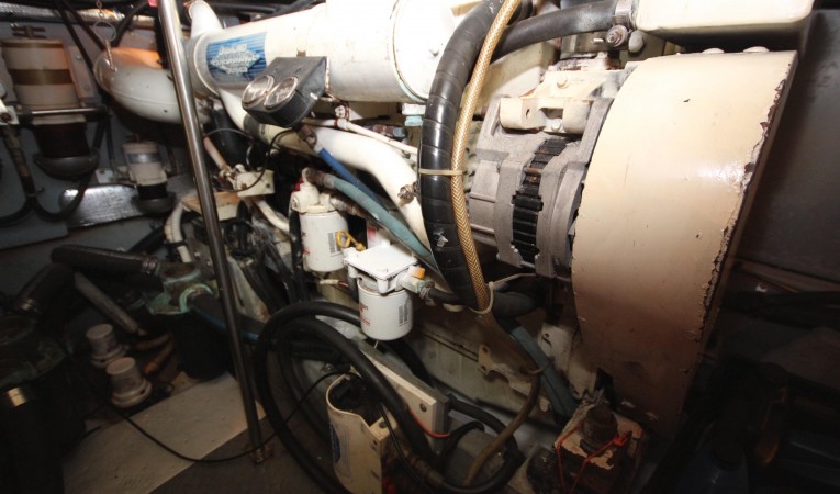 42 Sea Ray Port Engine