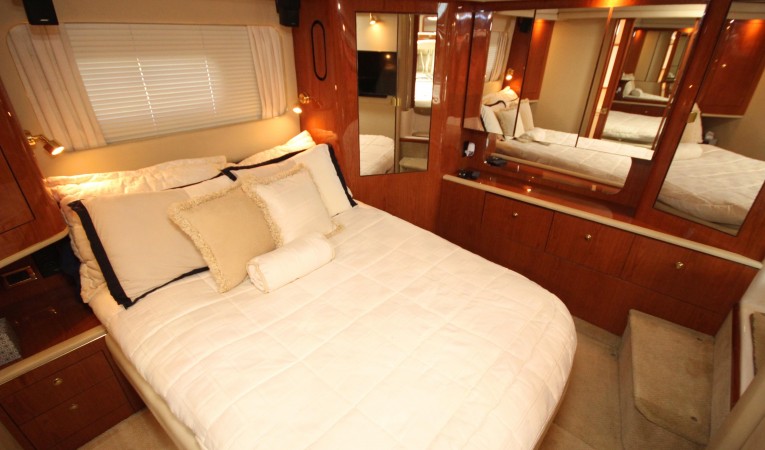 42 Sea Ray Aft Stateroom 3