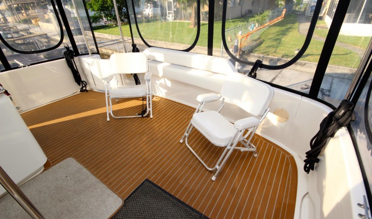 42 Sea Ray Aft Deck 3