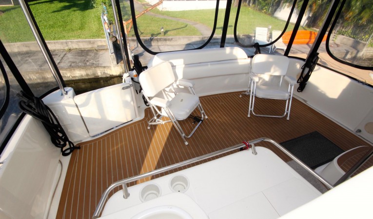 42 Sea Ray Aft Deck 2
