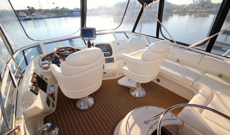 42 Sea Ray Flybridge 3