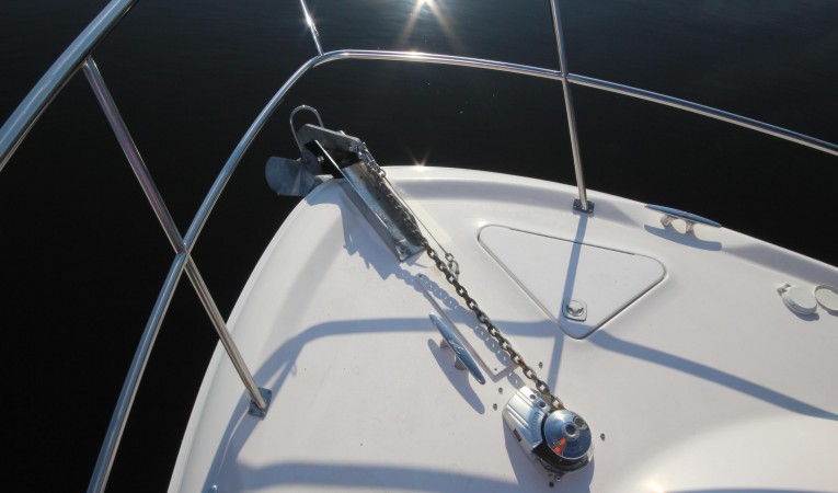 42 Sea Ray Windlass