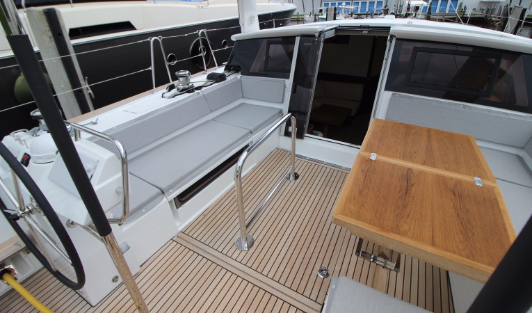 51 Beneteau 