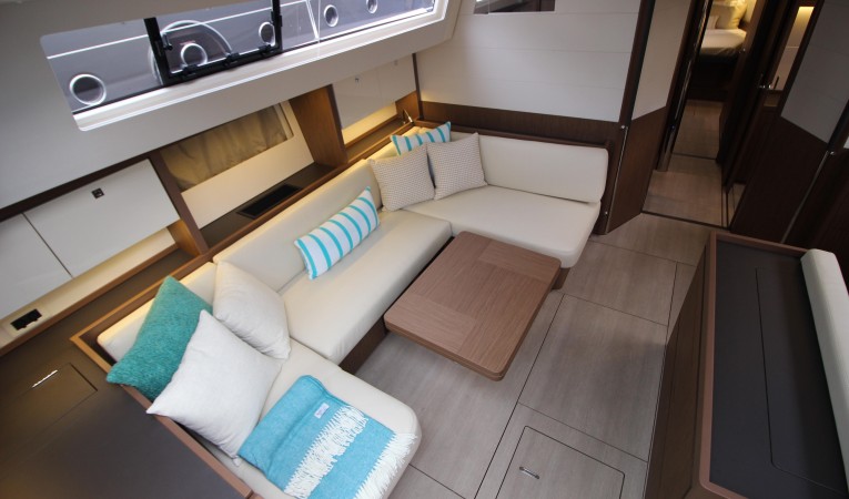 51 Beneteau 