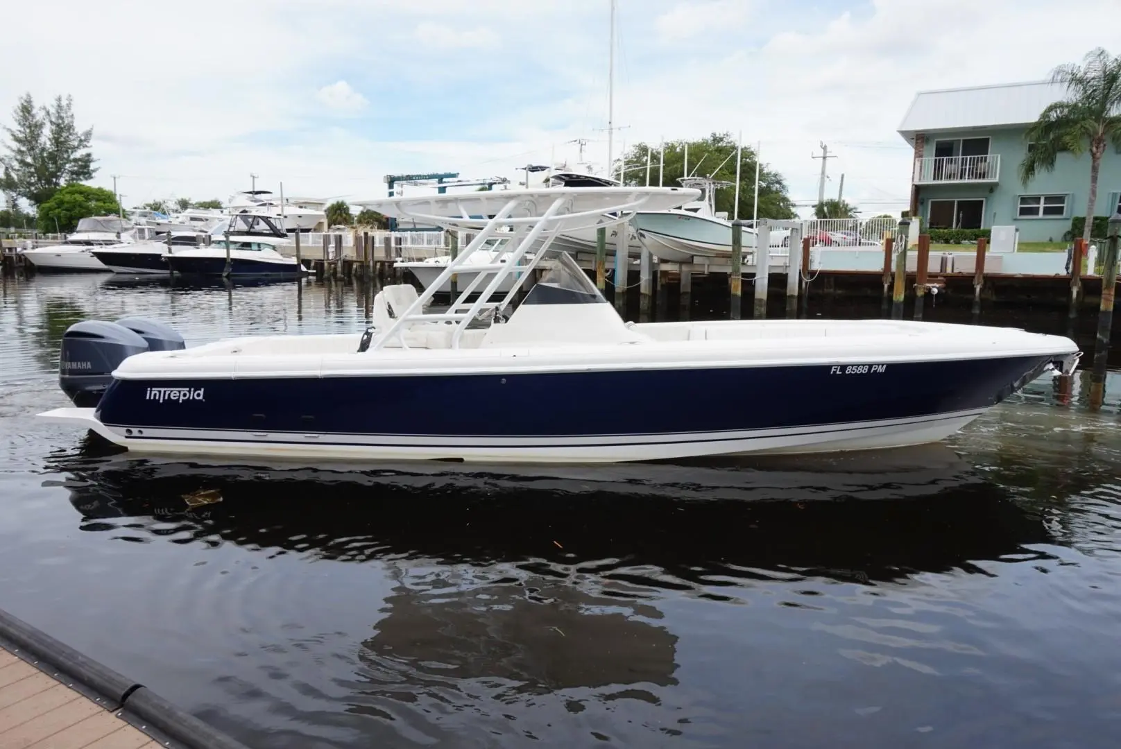 32 Intrepid 2013 Fort Lauderdale, Florida Sold on 2018-09-20 by