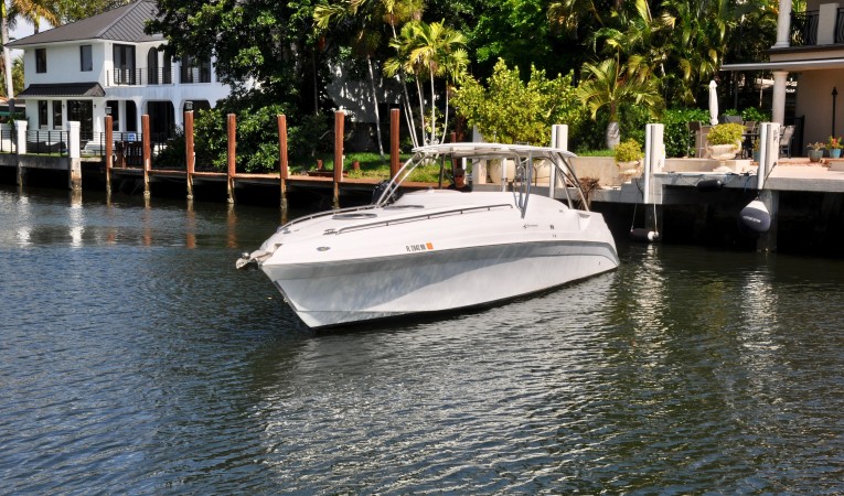 38 Intermarine 