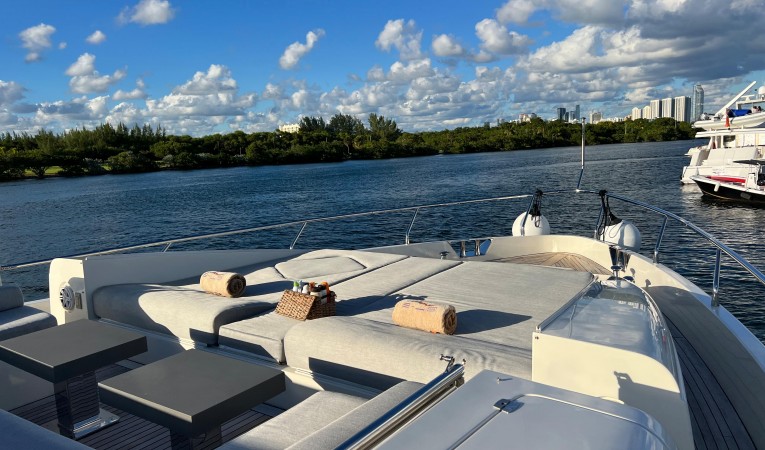 95 Azimut 