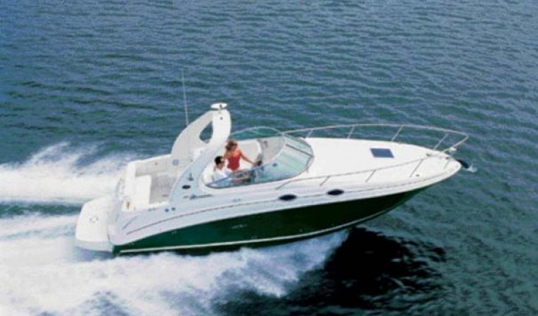 28 Sea Ray Manufacturer Provided Image