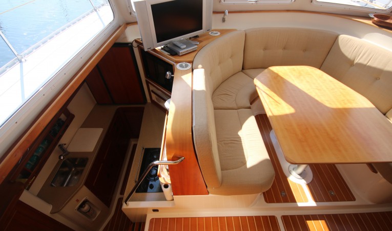 34 PDQ galley down to port