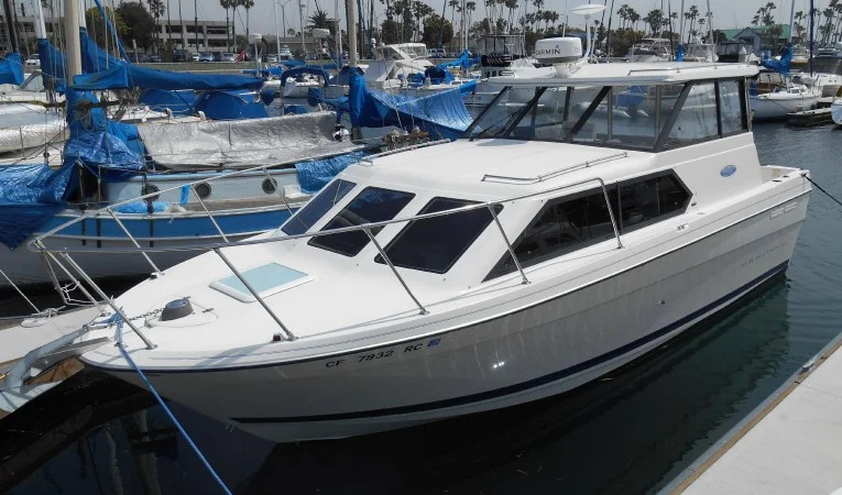 28 Bayliner Anakalia