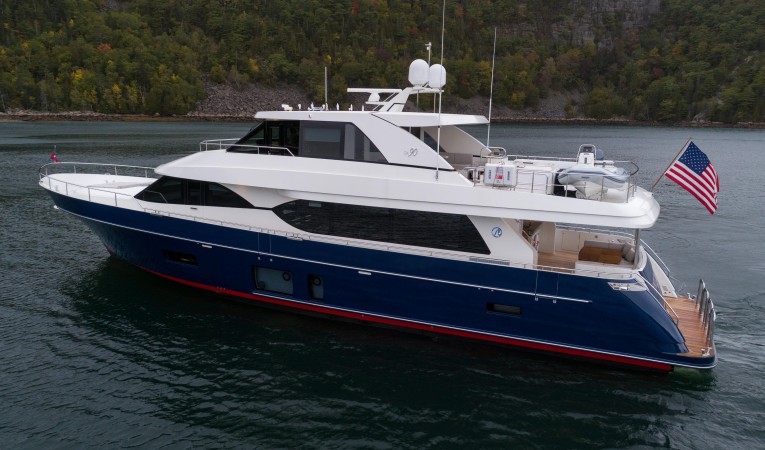 90 Ocean Alexander 