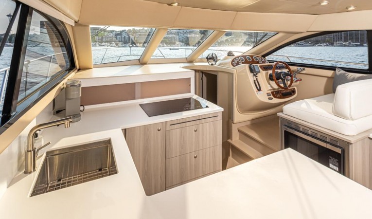 38 Meridian 
