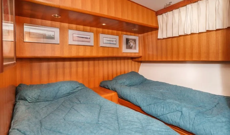 54 Ocean Alexander 