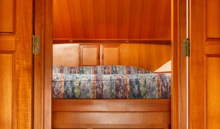 54 Ocean Alexander 