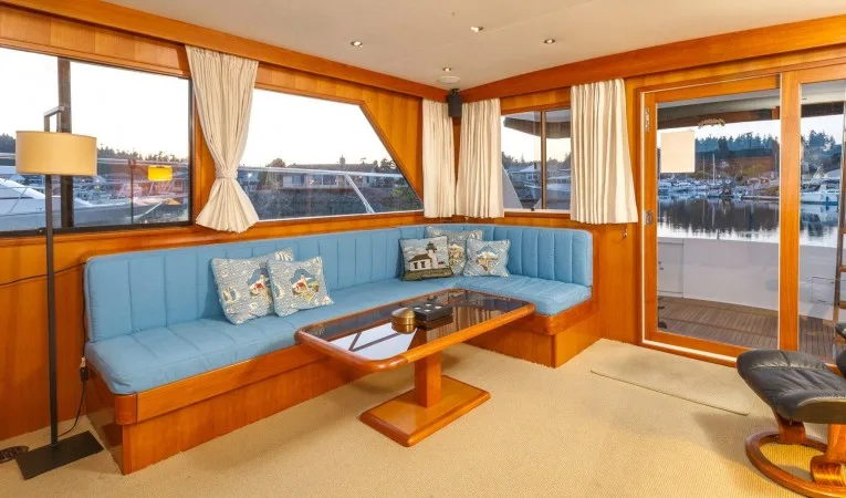 54 Ocean Alexander 