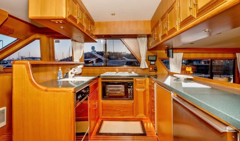 54 Ocean Alexander 