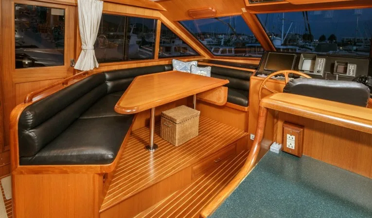 54 Ocean Alexander 