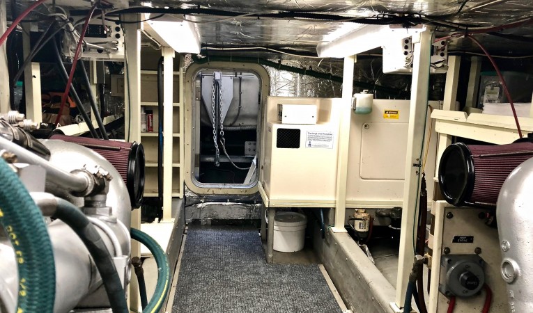 53 Tollycraft Fwd Engine Room looking Aft