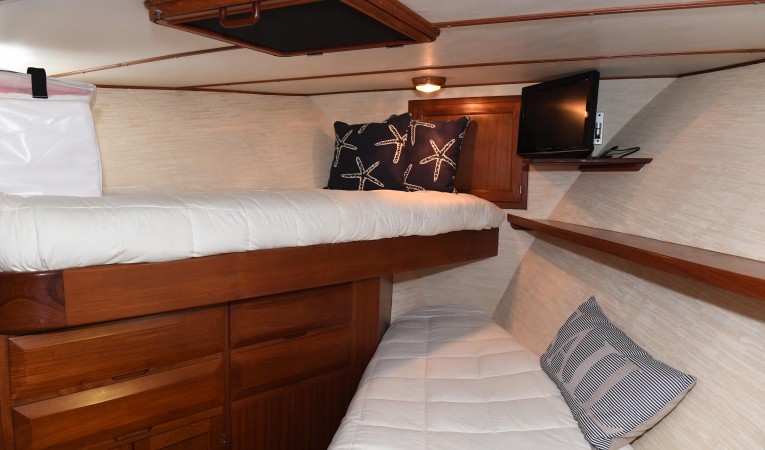 53 DeFever Guest Stateroom