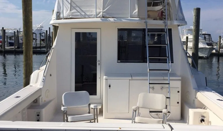 43 Tiara Cockpit