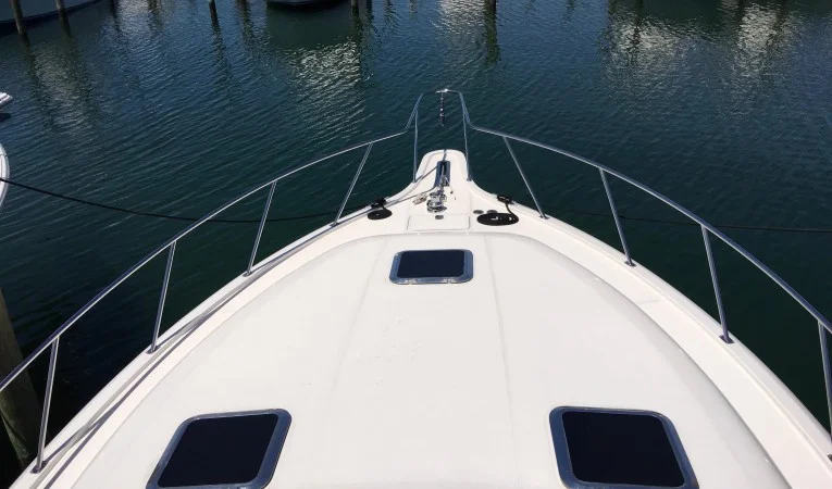 43 Tiara Bow