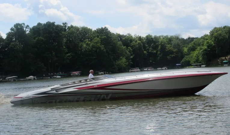 47 Fountain Starboard Profile 2