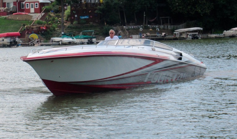 47 Fountain Port Bow
