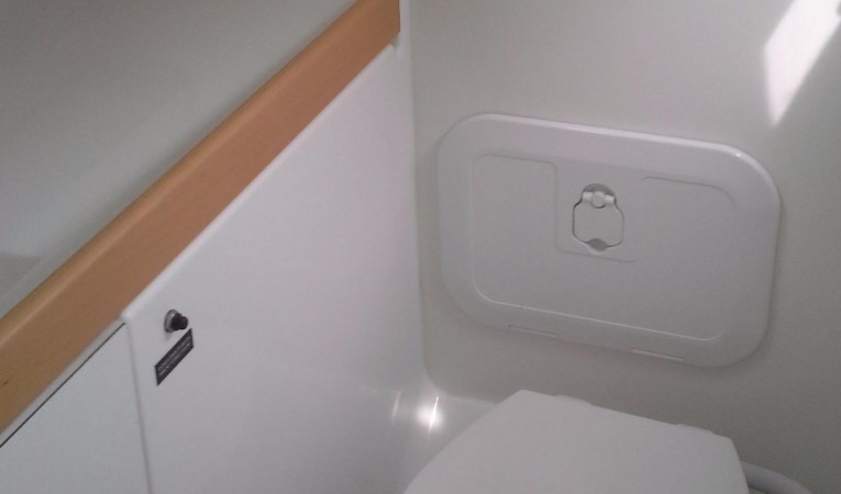 30 Beneteau Head on Starboard side