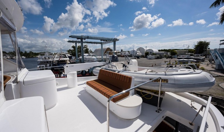 72 Hatteras Boat Deck to Starboard
