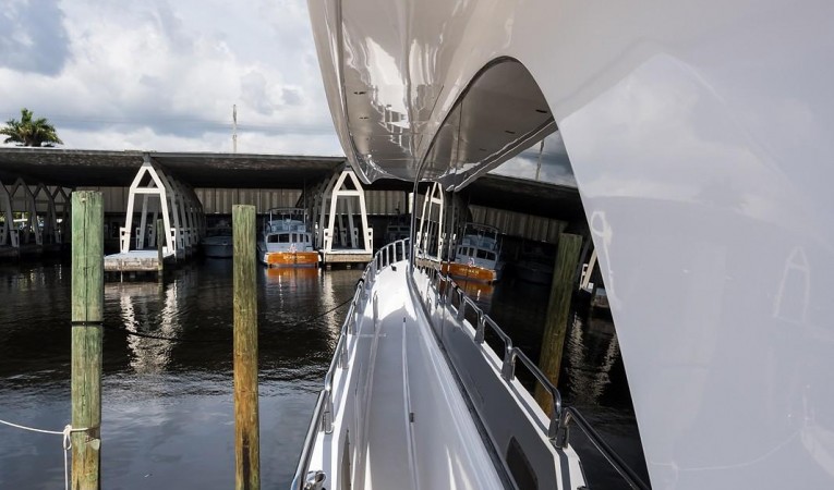 72 Hatteras Port Side Deck