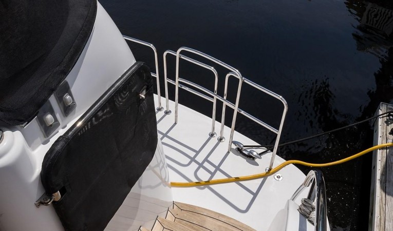 72 Hatteras Stairs to Swim Platform Port