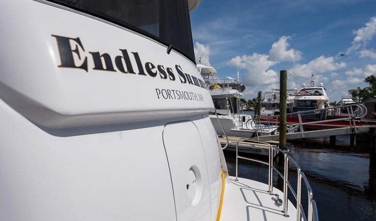 72 Hatteras Swim Platform to Starboard