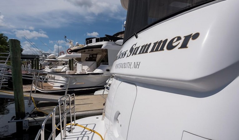 72 Hatteras Swim Platform to Port