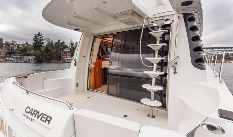 57 Carver Outside access to bridge Deck