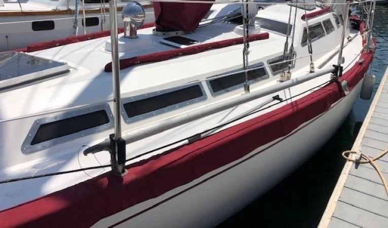 39 Fairweather Mariner Beautiful Cabin Profile