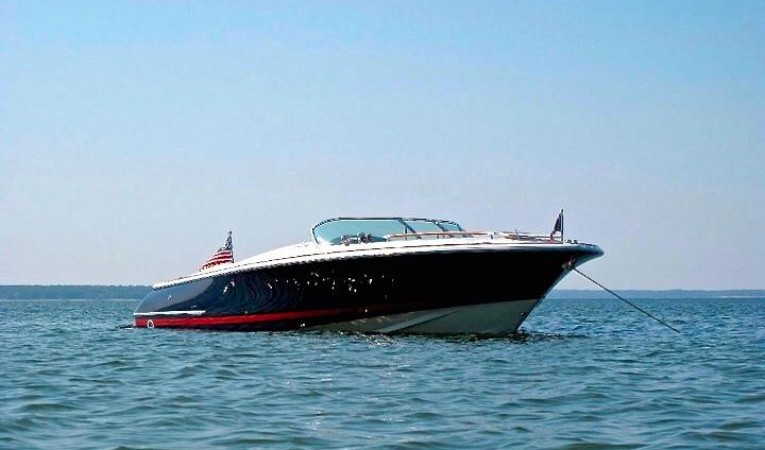 28 Chris-Craft 