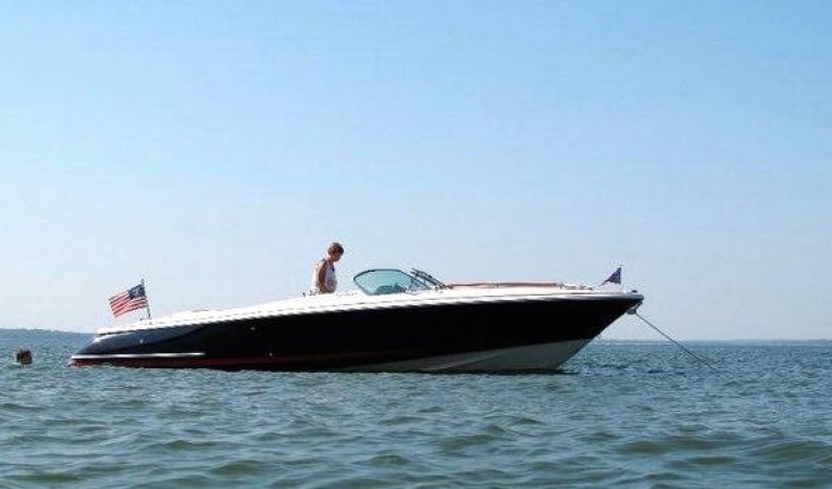 28 Chris-Craft 