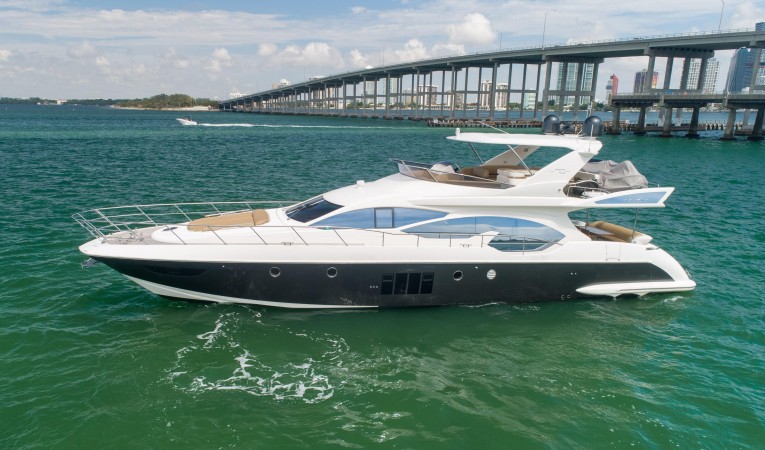 70 Azimut 