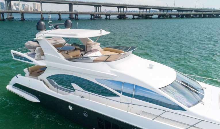 70 Azimut 