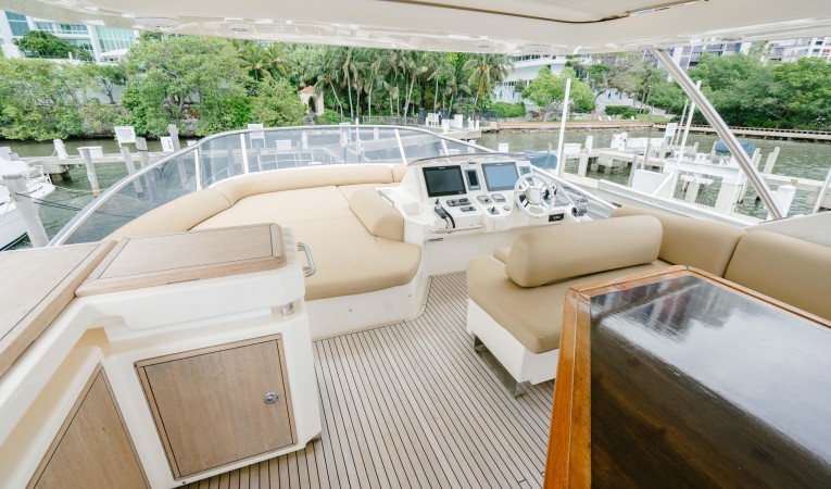 70 Azimut 