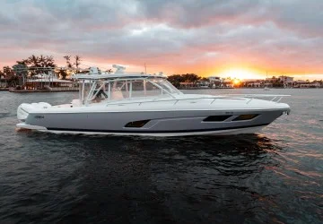 40' Intrepid 2021