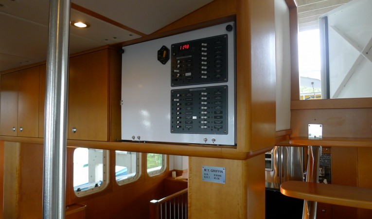 50 Cape Horn Electrical Panel