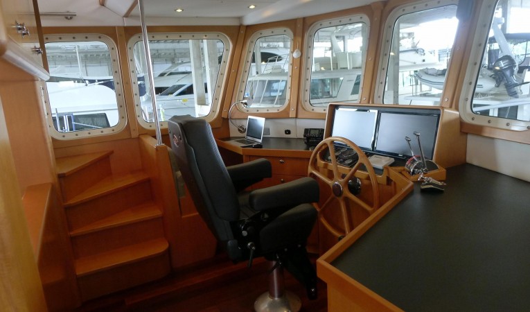 50 Cape Horn Pilothouse