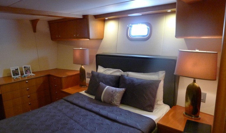 50 Cape Horn Master Stateroom