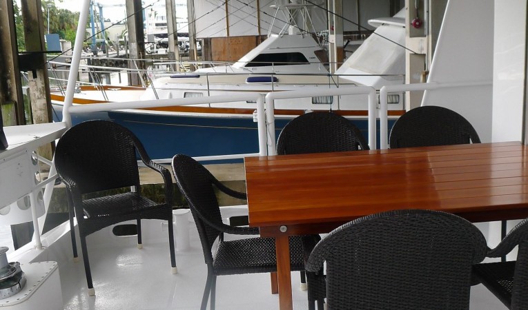 50 Cape Horn Aft Deck