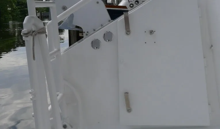 50 Cape Horn Swim Platform