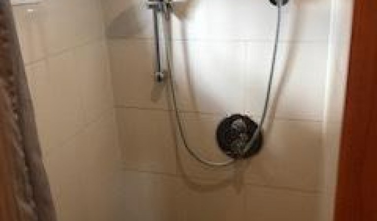 50 Cape Horn Master Shower